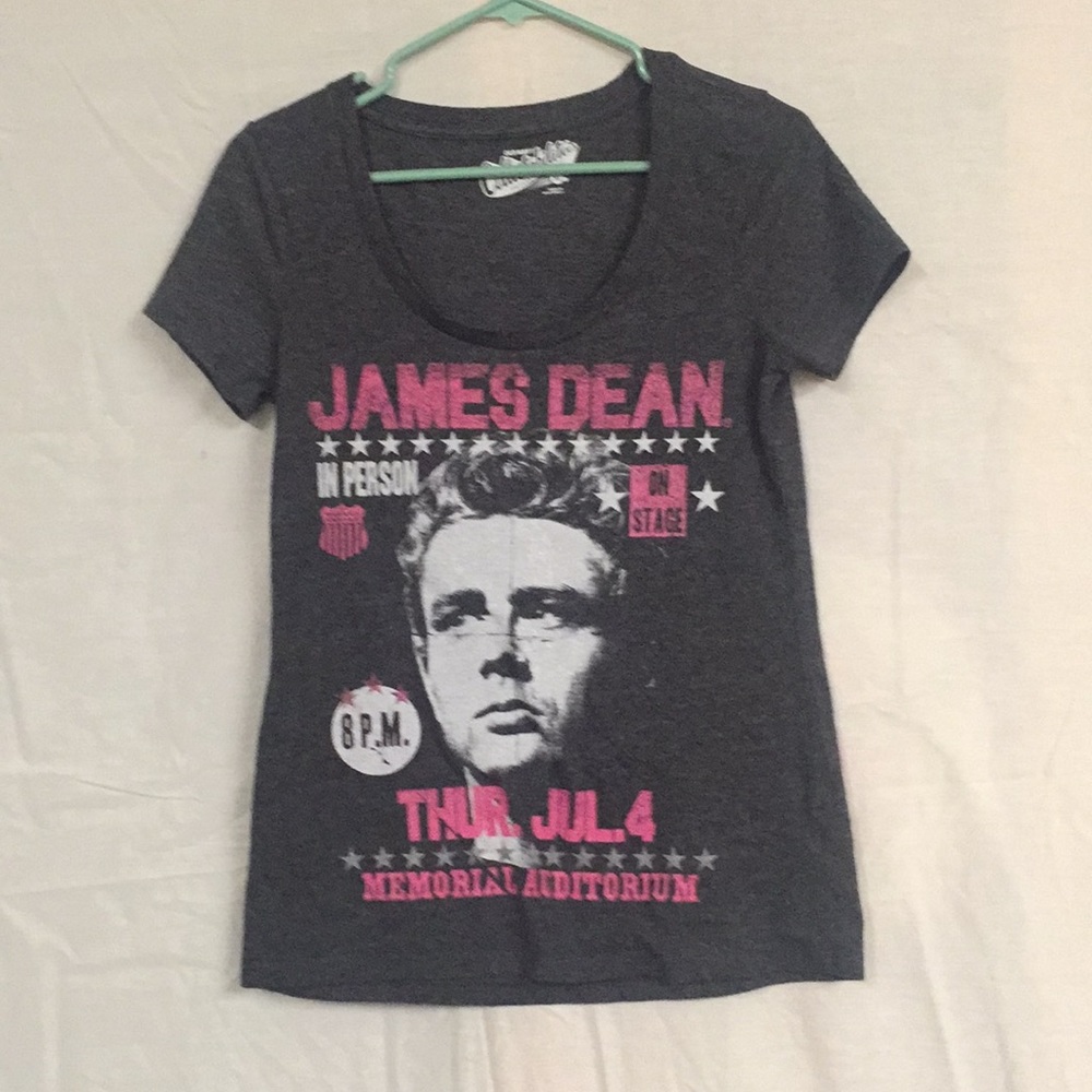 Old Navy Collectabilitees With James Dean Size M